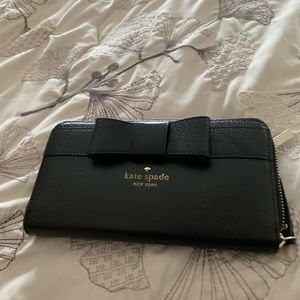 kate spade wallet EUC